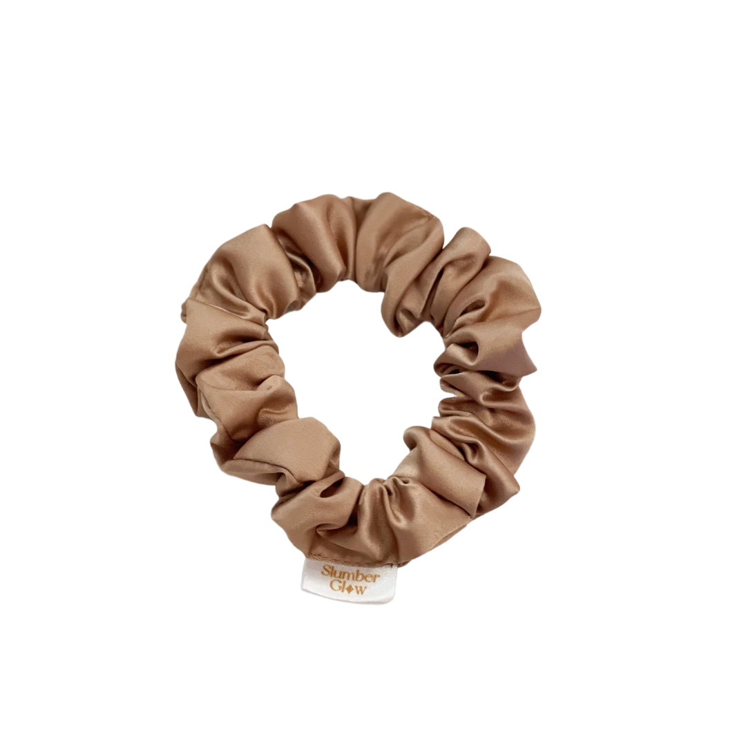 Petite Scrunchie in Caramel