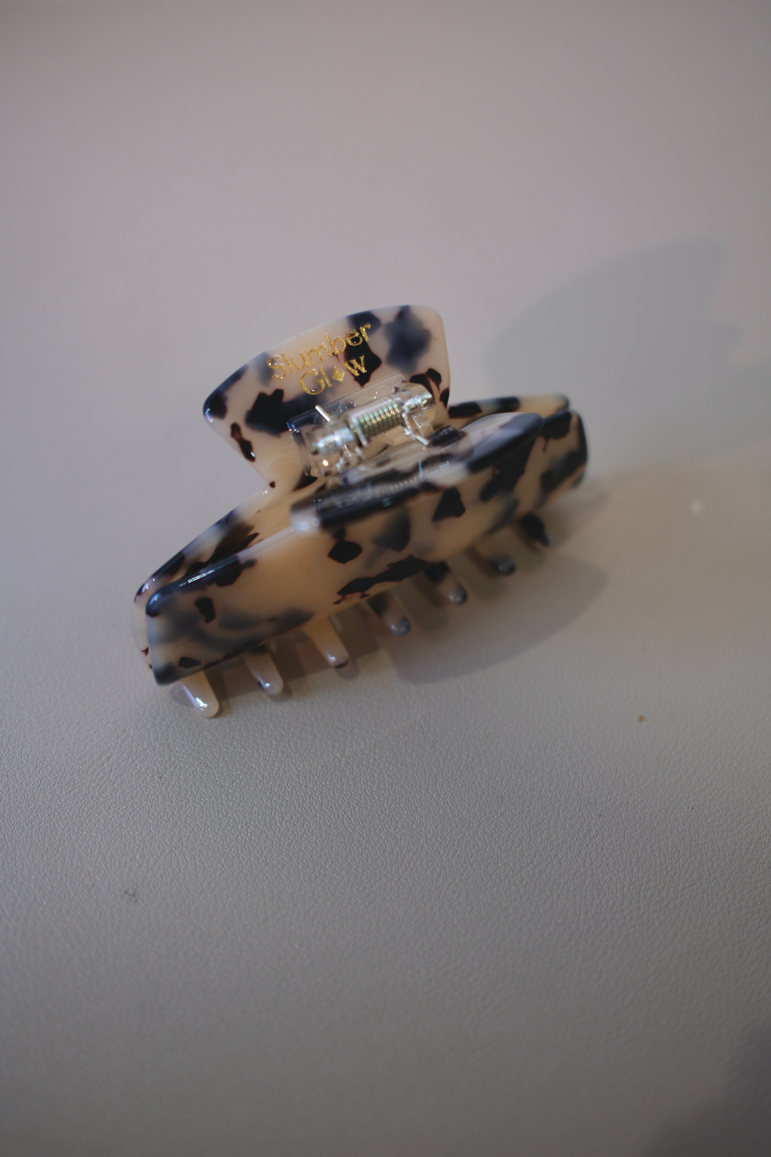 Signature Clip in Tortoise