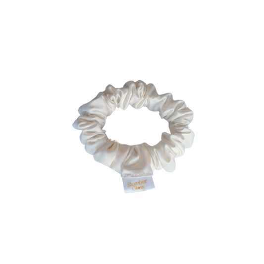 Petite Scrunchie in Ivory