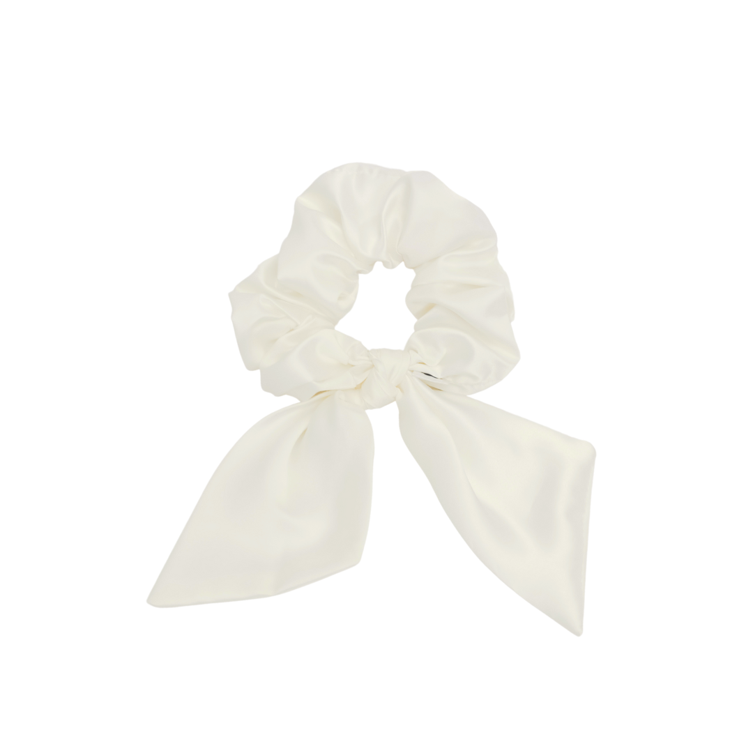 Bow Scrunchie in Ivory