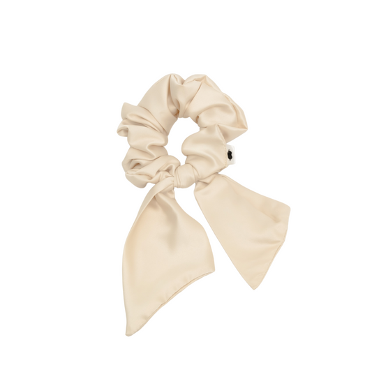 Bow Scrunchie in Pearl